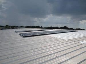 2-commercial-solar-installers-tampa-fl-warehouse-arrays